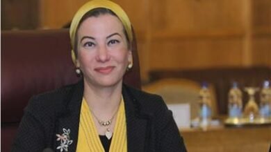 وزيرة البيئة