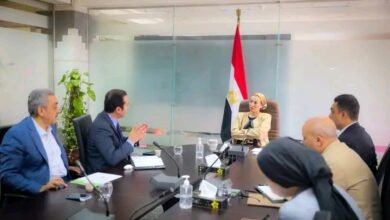 وزيرة البيئة تلتقي مع ممثلى شركة أسبيك العاملة في مجال إدارة تشغيل ومعالجة المخلفات والتخلص الآمن منها