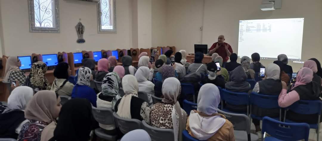 مدرسة أحمد ضيف الله الدولية