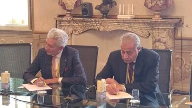 وزير التموين