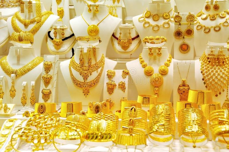 سعر الذهب اليوم الثلاثاء 13 يونيو 2023