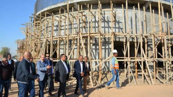 التنمية المحلية تتابع مشروعات حياة كريمة