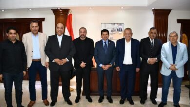 وزير الشباب و الرياضة-الاول