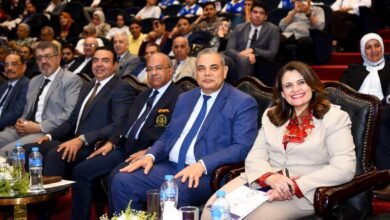 وزيرة الهجرة