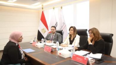 وزيرة الثقافة تترأس لجنة اختيار كوادر نسائية للمتقدمات للالتحاق بالدفعة الأولى لبرنامج "المرأة تقود للتنفيذيات"