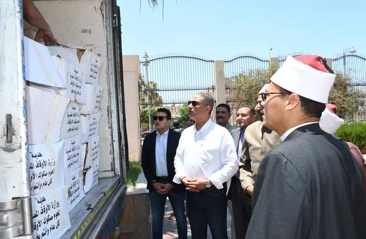 محافظ الفيوم : تسليم الدفعة الأولى من صكوك الأضاحي للأسر الأولى بالرعاية
