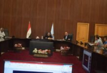 محافظ البحر الأحمر يعقد لقاءات مستمرة مع إدارات الديوان العام لبحث آليات العمل