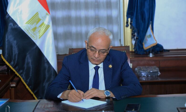 مصالح حكومية مستثناة من العمل في المنزل يوم الأحد بمحافظة القاهرة
