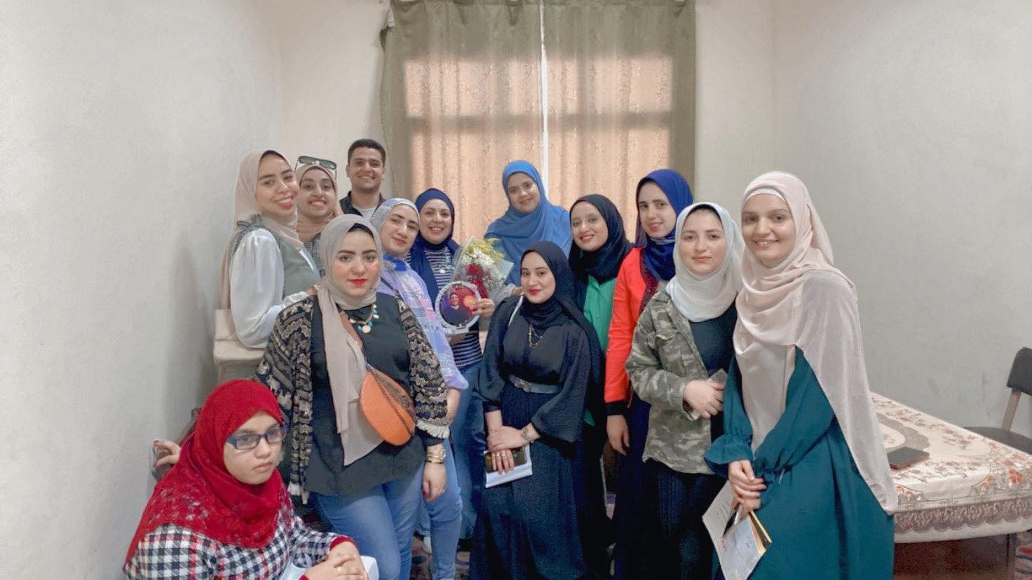 يوم تسليم مشروع تخرج البشعة