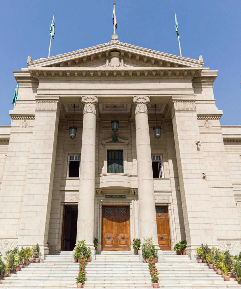 كلية الآثار جامعة القاهرة