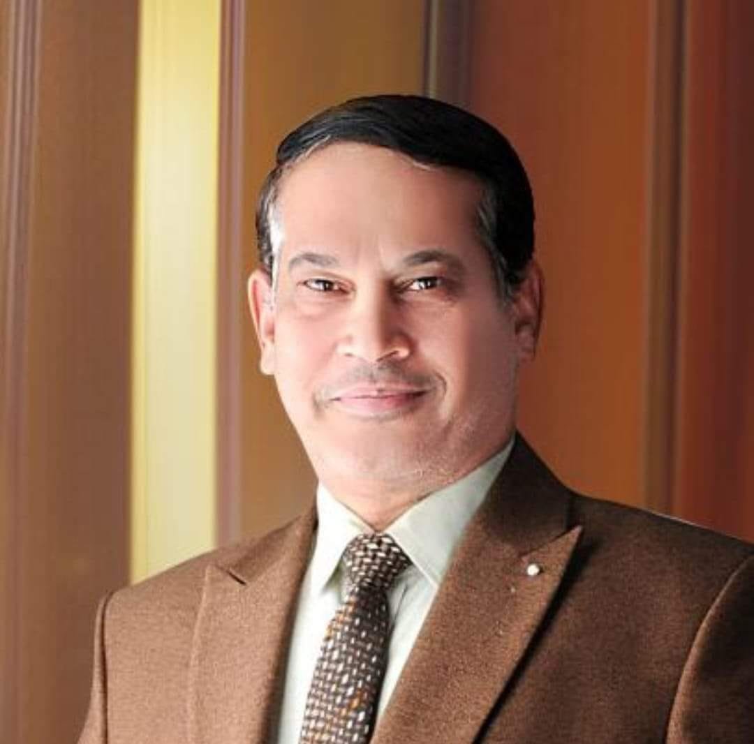 الدكتور جمال صدقي القائم بأعمال كلية الفنون الجميلة