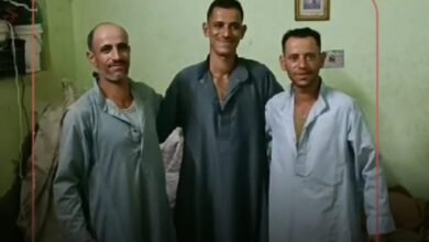 كفاح المقدس رمسيس مع أبنائه عماد وكيرلس وبولا الأشقاء الـ3 صم وبكم